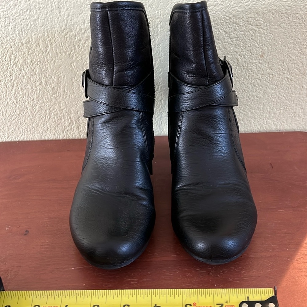 Baretraps Shoes Womens Size 9M Black Heels Booties Zip Buckle Boots Cute
